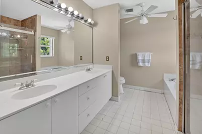 4060 Sea Grape Circle, Delray Beach, FL 33445 - Photo 19