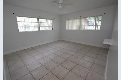1040 Crystal Lake Drive #1, Deerfield Beach, FL 33064 - Photo 15