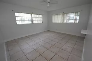 1040 Crystal Lake Dr, Deerfield Beach, FL 33064 - Photo 15