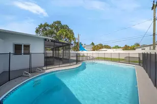 1721 N 16th Ct, Hollywood, FL 33020 - Photo 23