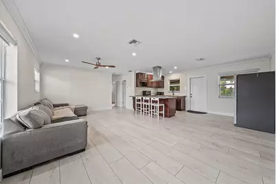 1446 W Jennings Street, Lantana, FL 33462 - Photo 3