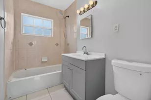 410 NW 52nd Ct, Oakland Park, FL 33309 - Photo 21