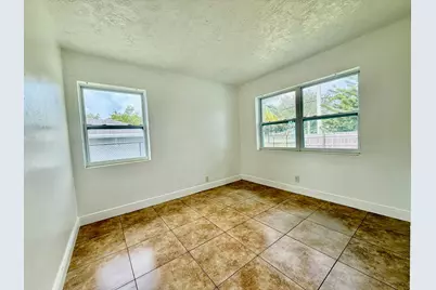 355 NW 8th Avenue, Delray Beach, FL 33444 - Photo 11