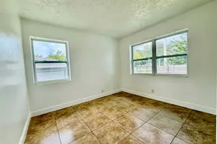 355 NW 8th Ave, Delray Beach, FL 33444 - Photo 11