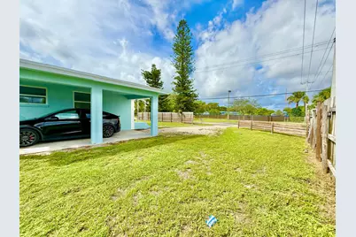 355 NW 8th Avenue, Delray Beach, FL 33444 - Photo 3