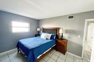 320 SW 1st St, Pompano Beach, FL 33060 - Photo 9