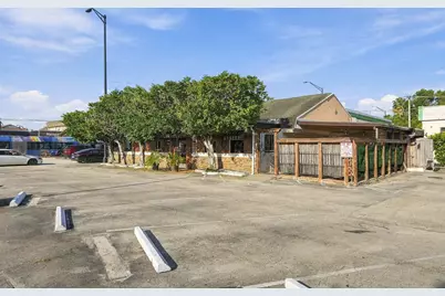 1576 E Oakland Park Boulevard, Oakland Park, FL 33334 - Photo 49