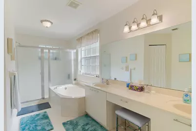 9912 Woodworth Court, Wellington, FL 33414 - Photo 19
