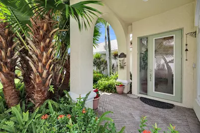 706 SW Aruba Bay, Port Saint Lucie, FL 34986 - Photo 3