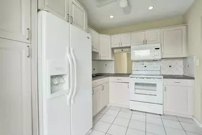 2200 Park Lane #Unit 111, Hollywood, FL 33021 - Photo 11