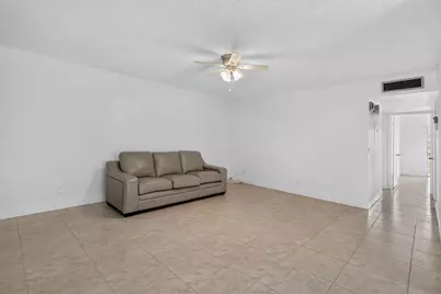 318 Normandy G #318, Delray Beach, FL 33484 - Photo 3