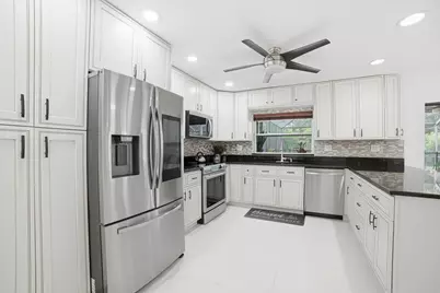 9642 NW 1st Place, Coral Springs, FL 33071 - Photo 11