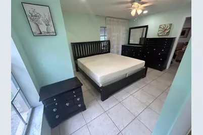 878 Worcester Lane, Lake Worth, FL 33467 - Photo 9