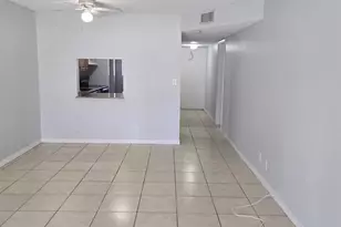 8001 Fairview Dr, Tamarac, FL 33321 - Photo 7