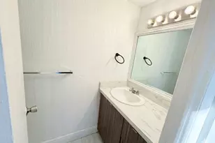 1080 94th St, Bay Harbor Islands, FL 33154 - Photo 15