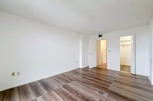 16851 NE 23rd Ave, North Miami Beach, FL 33160 - Photo 17