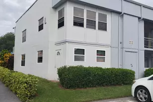 529 Burgundy L, Delray Beach, FL 33484 - Photo 1