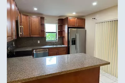 7697 Courtyard Run W, Boca Raton, FL 33433 - Photo 3