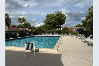 7697 Courtyard Run W, Boca Raton, FL 33433 - Photo 17