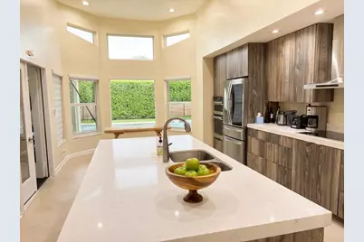 7360 NW 83rd Avenue, Tamarac, FL 33321 - Photo 11
