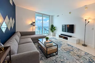 1900 N Bayshore Dr, Miami, FL 33132 - Photo 3
