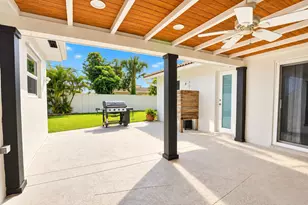 214 NE 25th St, Boca Raton, FL 33431 - Photo 23