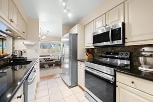 9212 Chelsea Dr N, Plantation, FL 33324 - Photo 3