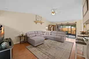 9212 Chelsea Dr N, Plantation, FL 33324 - Photo 5