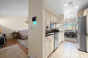 9212 Chelsea Dr N, Plantation, FL 33324 - Photo 9
