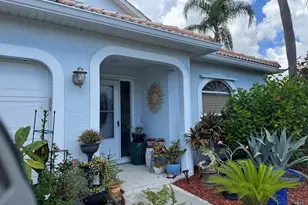 6020 SE Walkers Cay Ct, Stuart, FL 34997 - Photo 3