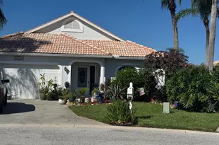 6020 SE Walkers Cay Ct, Stuart, FL 34997 - Photo 1