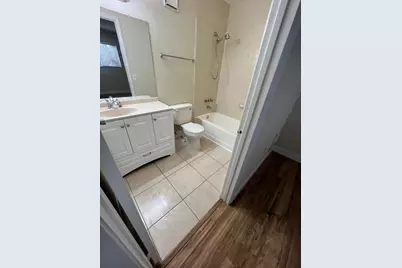 9458 Palm Circle S #9458, Pembroke Pines, FL 33025 - Photo 5