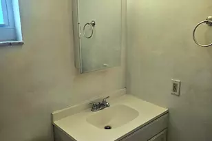 812 NE 2nd St, Hallandale Beach, FL 33009 - Photo 11