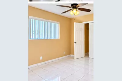 812 NE 2nd Street #2, Hallandale Beach, FL 33009 - Photo 19