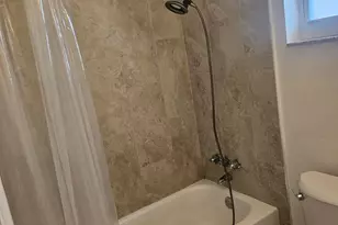 812 NE 2nd St, Hallandale Beach, FL 33009 - Photo 25