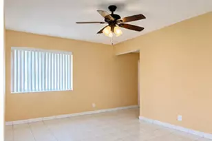 812 NE 2nd St, Hallandale Beach, FL 33009 - Photo 7