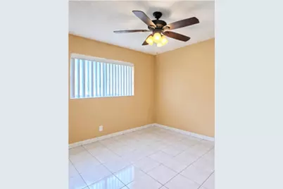 812 NE 2nd Street #2, Hallandale Beach, FL 33009 - Photo 13
