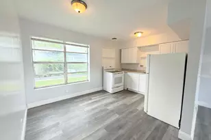 111 E 27th St, Riviera Beach, FL 33404 - Photo 5