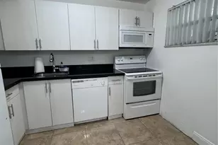 4205 N University Dr, Sunrise, FL 33351 - Photo 9