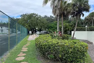4205 N University Dr, Sunrise, FL 33351 - Photo 31