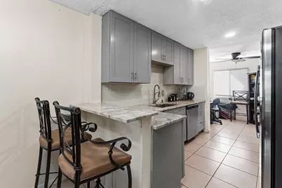 1595 Woodbridge Lakes Circle, West Palm Beach, FL 33406 - Photo 5