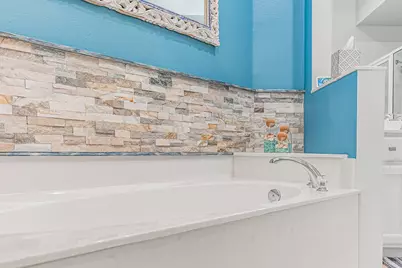 590 NW Red Pine Way, Jensen Beach, FL 34957 - Photo 23