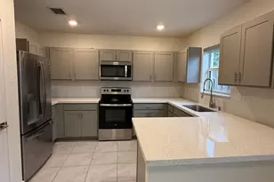 497 NE 4th St, Florida City, FL 33034 - Photo 3