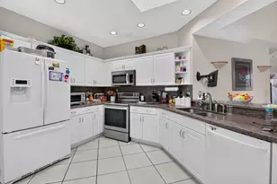 12598 Crystal Pointe Dr, Boynton Beach, FL 33437 - Photo 5