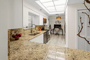 11370 Twelve Oaks Way, North Palm Beach, FL 33408 - Photo 9