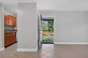 10717 Cleary Blvd, Plantation, FL 33324 - Photo 5