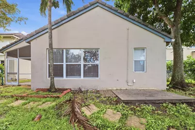 9823 N Grand Duke Circle, Tamarac, FL 33321 - Photo 33