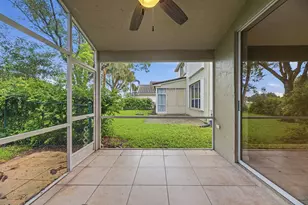 9823 N Grand Duke Cir, Tamarac, FL 33321 - Photo 25