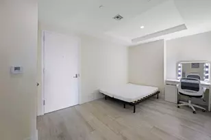 55 SW 9th St, Miami, FL 33130 - Photo 13