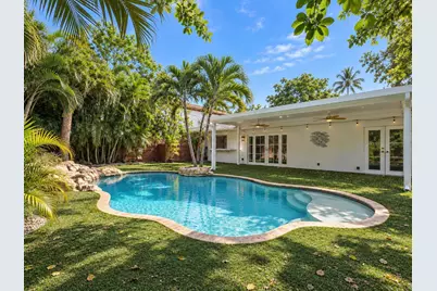 2411 S Olive Avenue, West Palm Beach, FL 33401 - Photo 1